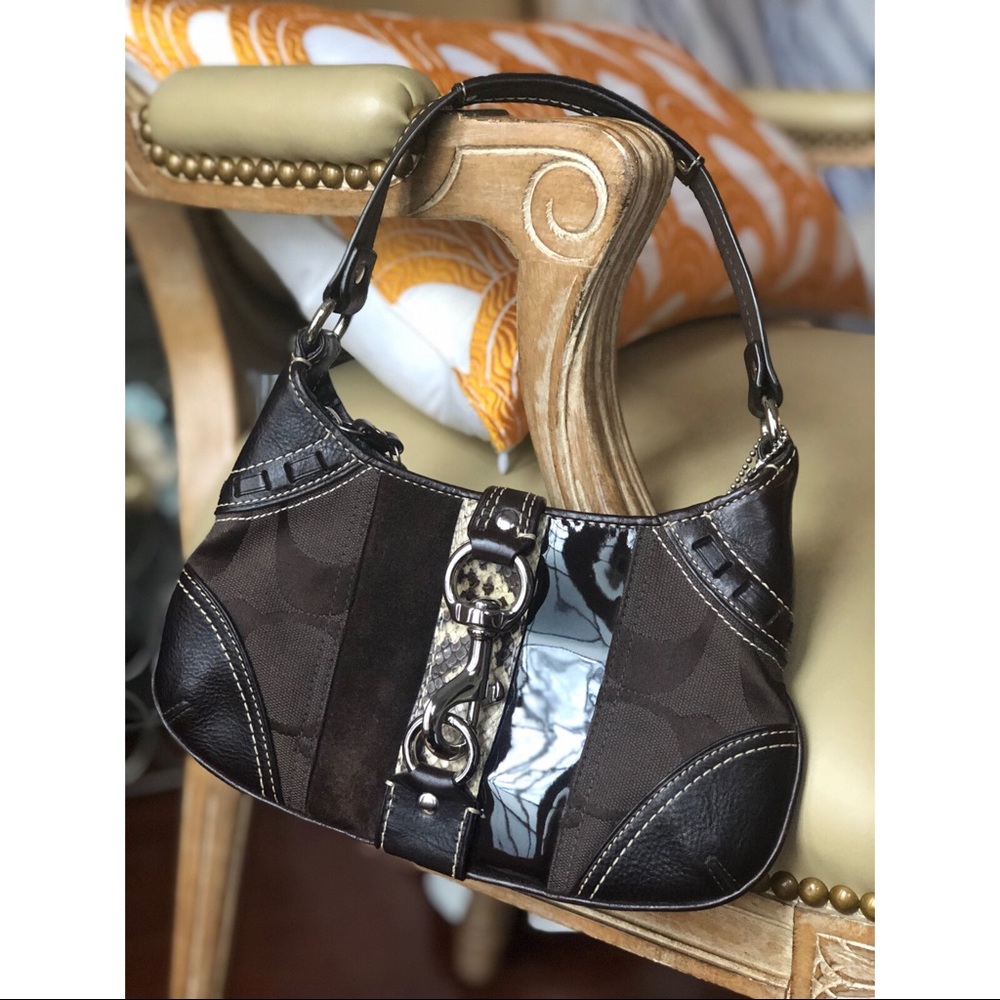 COACH shoulder bag in PERFECT condition!